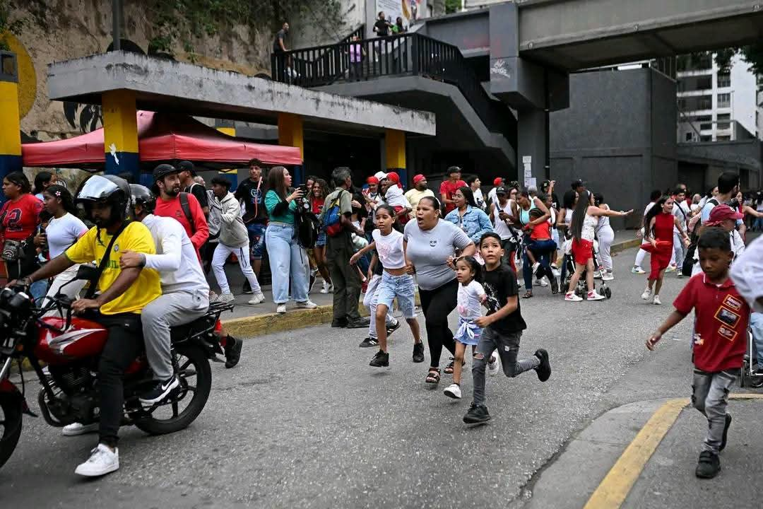 Powerful 7.5-Magnitude Earthquake Strikes Venezuela, Fears of Massive Casualties Rise