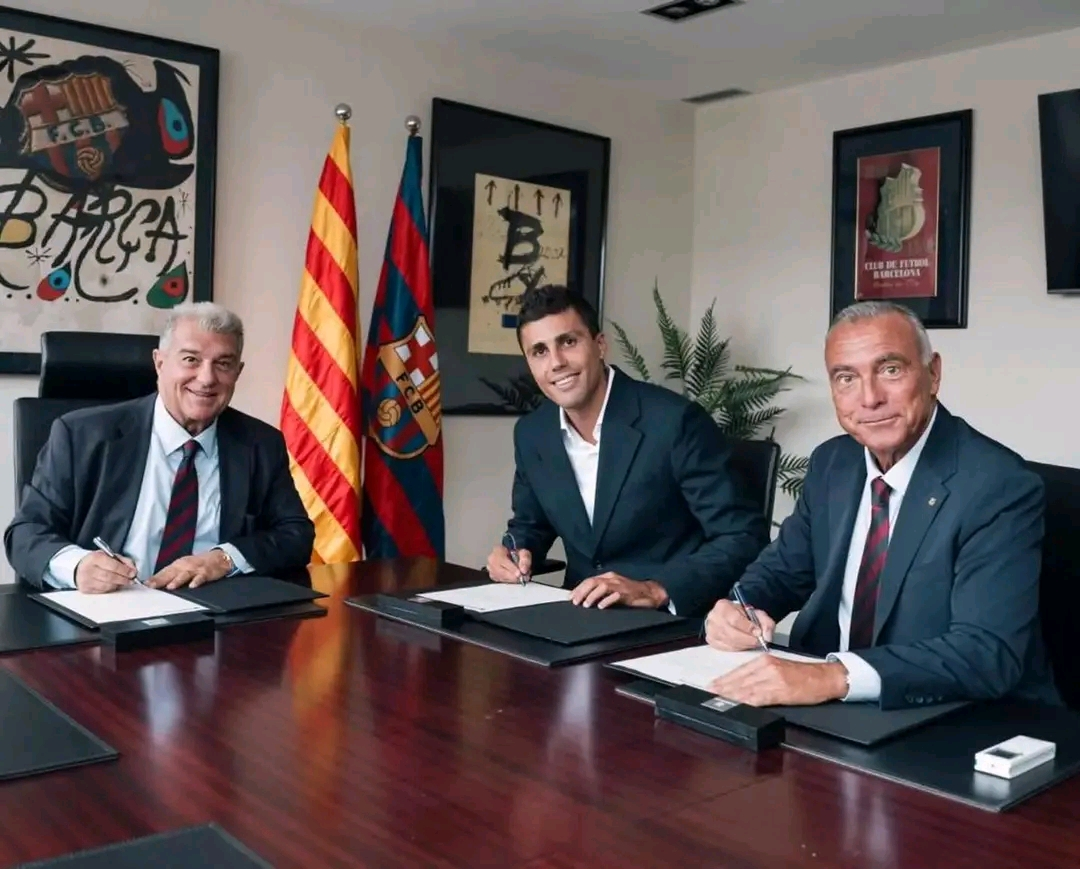 Spanish Midfielder Rodri Joins Barcelona from Manchester City in £65.4m Transfer