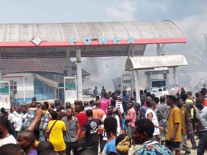 Lagos: Gas Tanker Explosion Engulfs Shops, Leaves Two Dead on Lekki-Epe Expressway