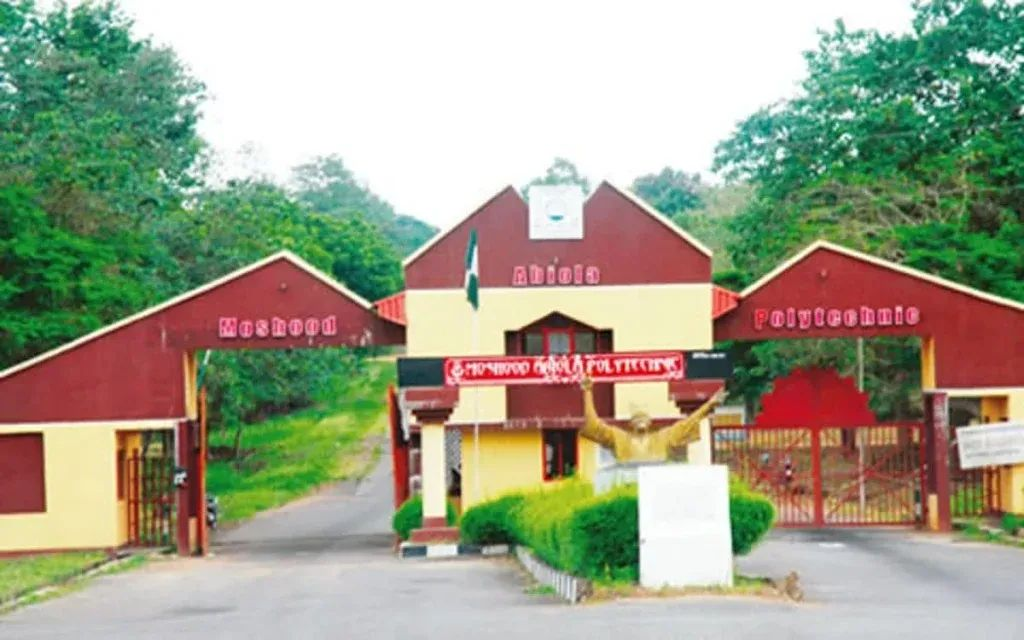 Ogun Poly Expels Over 360 Students for Using Fake Results and Forged Transcripts