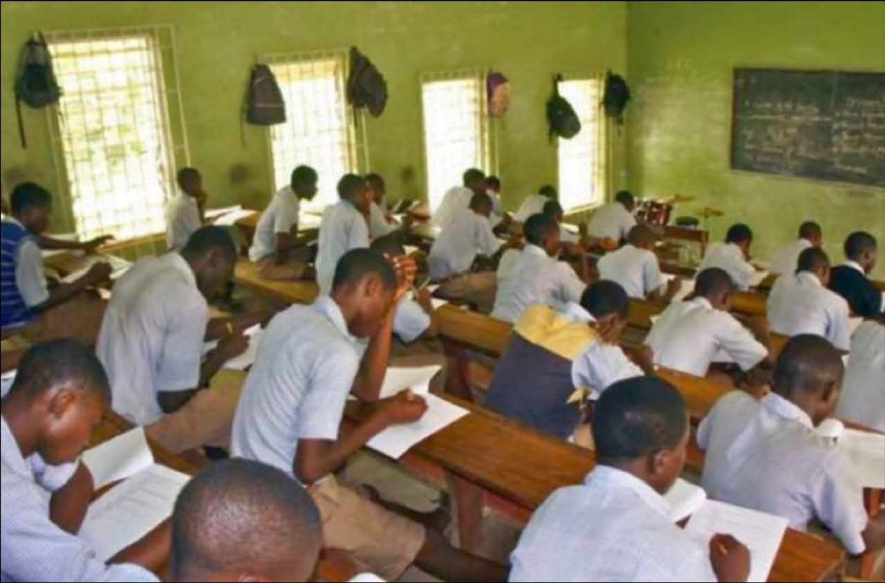 BREAKING: Boko Haram Terrorists Storms Borno Town, Abducts NECO Candidates, Kills Teacher