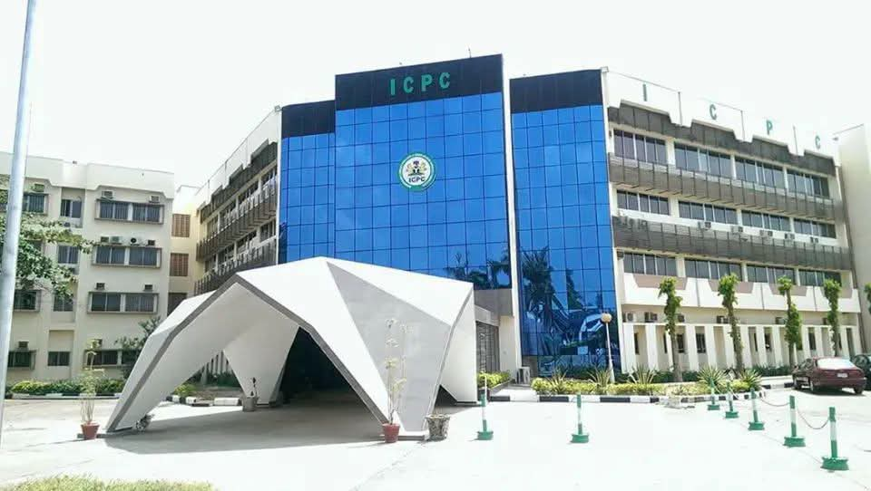 ICPC Dismisses Security Officer for Helping El-Rufai’s Wife Access Him in Custody