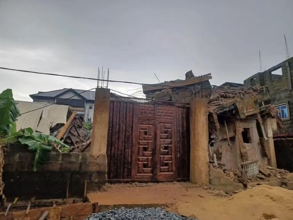 Mother, 14-Year-Old Daughter Die as Three-Storey Building Collapses in Anambra