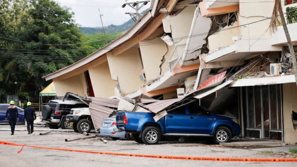 Panama Hit by 7.7-Magnitude Earthquake as Tsunami Warning Triggers Coastal Evacuations