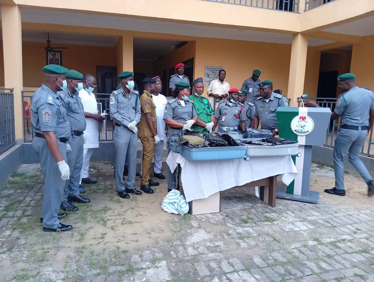 Customs Intercepts Canadian Loud From South African Passenger in Port Harcourt