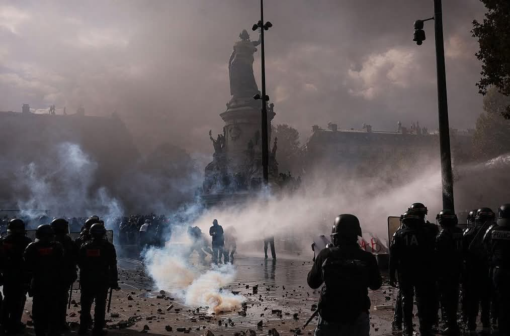 France Imposes Curfews After Violent Riots, Looting in Paris and Other Cities