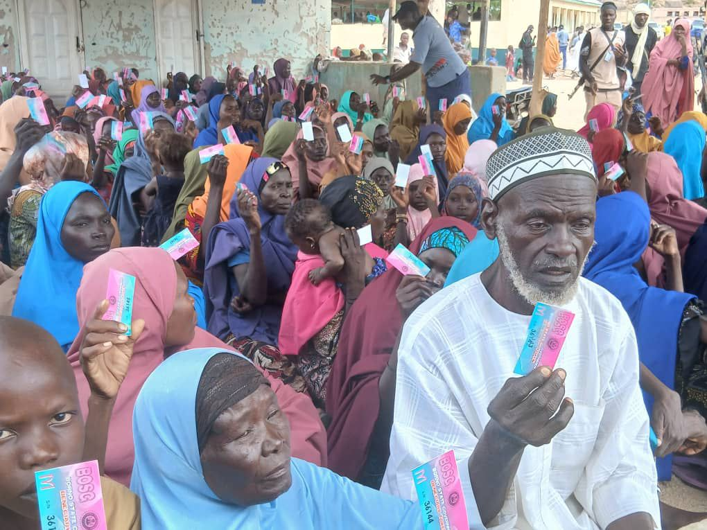 Zulum Delivers Relief, N50,000 Cash to 434 Ngoshe Residents Rescued from Boko Haram