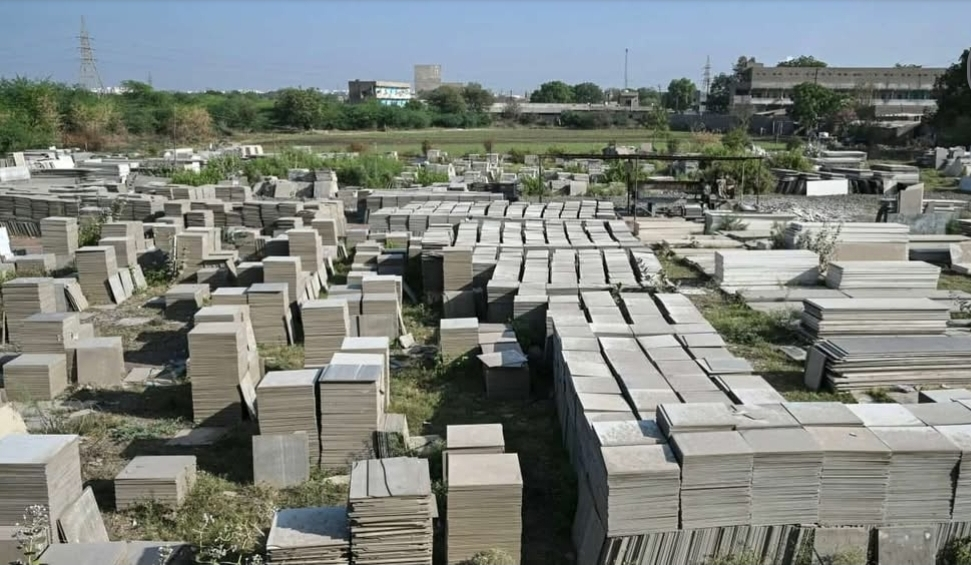 Iran Hits Bahrain, UAE Aluminium Plants in Retaliatory Drone and Missile Strikes