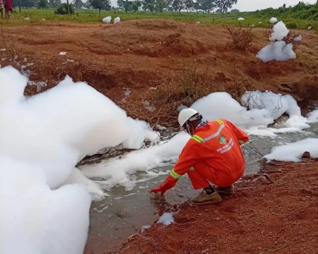 Mystery Foam Sparks Chemical Spill Fears After Truck Crash on Kaduna–Abuja Expressway, NESREA Launches Probe